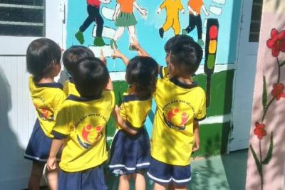 Đến với chuyên đề “Tôi yêu Việt Nam” các bé trải nghiệmcùng cô trường MN Số 1 Sơn Trà.